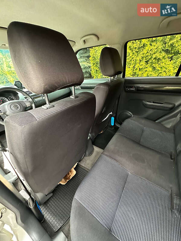 Хэтчбек Suzuki Swift 2008 в Ивано-Франковске фото 13 Хэтчбек Suzuki Swift 2008 в Ивано-Франковске