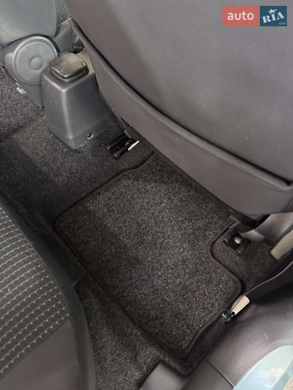 Хэтчбек Suzuki Swift 2008 в Киеве фото 24 Хэтчбек Suzuki Swift 2008 в Киеве