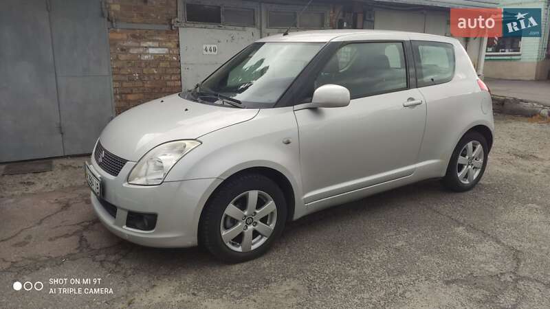 Хэтчбек Suzuki Swift 2008 в 