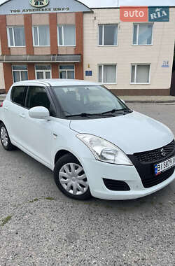 Хэтчбек Suzuki Swift 2012 в Лубнах