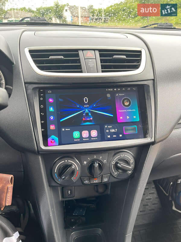 Хэтчбек Suzuki Swift 2012 в Лубнах