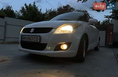 Хэтчбек Suzuki Swift 2013 в 
