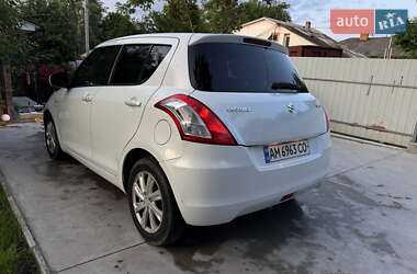 Хэтчбек Suzuki Swift 2013 в 