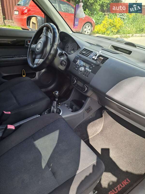 Хетчбек Suzuki Swift 2007 в Софіївській Борщагівці