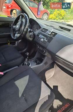 Хэтчбек Suzuki Swift 2007 в 