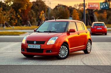 Хэтчбек Suzuki Swift 2007 в 