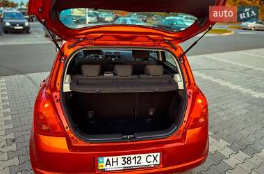 Хэтчбек Suzuki Swift 2007 в 
