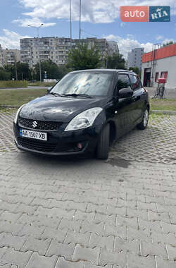 Хэтчбек Suzuki Swift 2012 в 