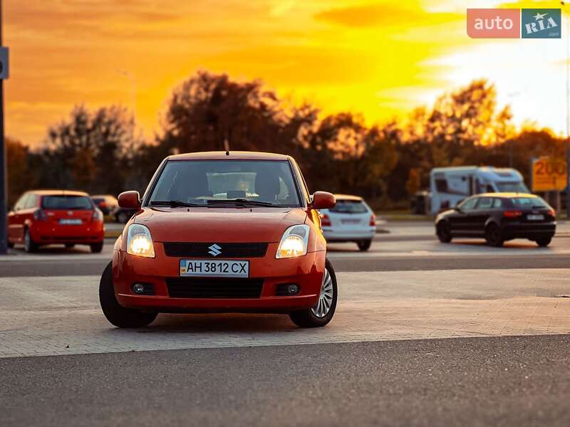 Хетчбек Suzuki Swift 2007 в Києві