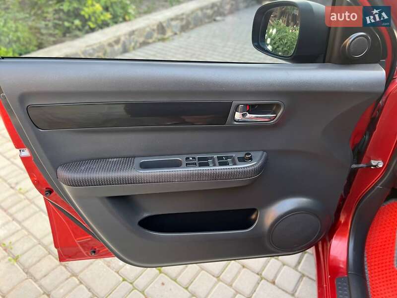 Хэтчбек Suzuki Swift 2008 в Лысянке