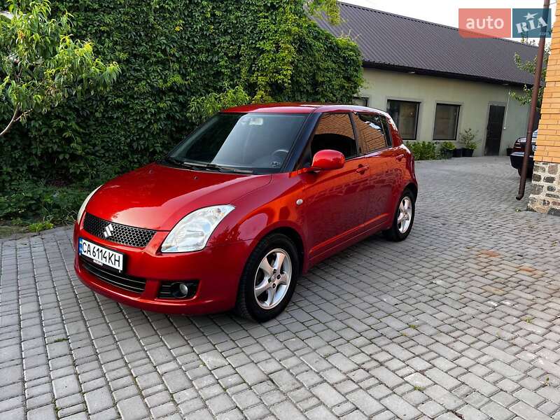 Хэтчбек Suzuki Swift 2008 в Лысянке