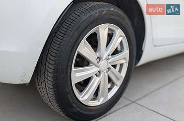 Хэтчбек Suzuki Swift 2013 в 
