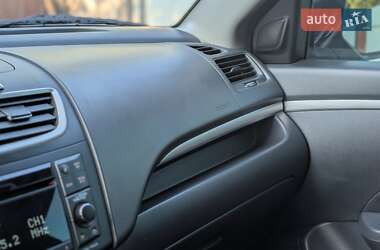 Хэтчбек Suzuki Swift 2013 в 