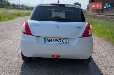 Хэтчбек Suzuki Swift 2013 в 