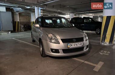 Хэтчбек Suzuki Swift 2010 в Киеве