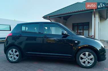 Хетчбек Suzuki Swift 2010 в 
