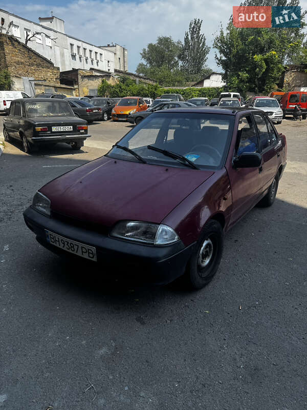 Седан Suzuki Swift 1995 в Одесі