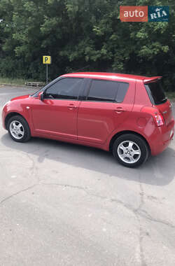 Хетчбек Suzuki Swift 2010 в 