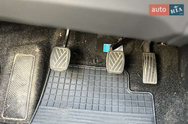 Хетчбек Suzuki Swift 2012 в 