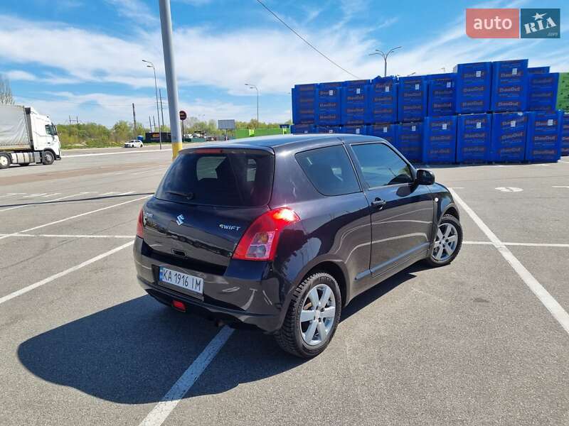 Хетчбек Suzuki Swift 2008 в Києві