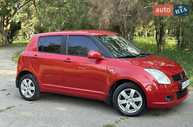 Хэтчбек Suzuki Swift 2007 в 