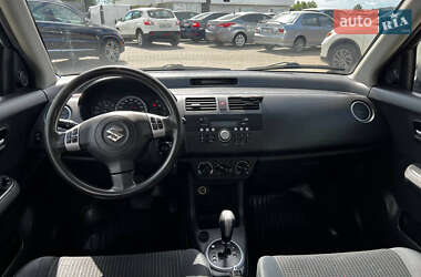Хетчбек Suzuki Swift 2006 в 