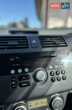 Хетчбек Suzuki Swift 2007 в 