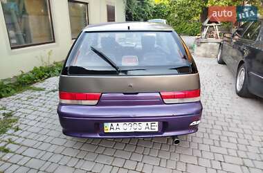 Хетчбек Suzuki Swift 2000 в 
