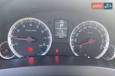 Хэтчбек Suzuki Swift 2012 в 