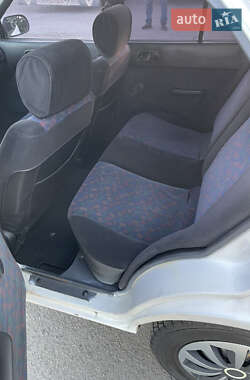 Седан Suzuki Swift 1996 в 