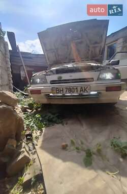 Хэтчбек Suzuki Swift 1988 в 