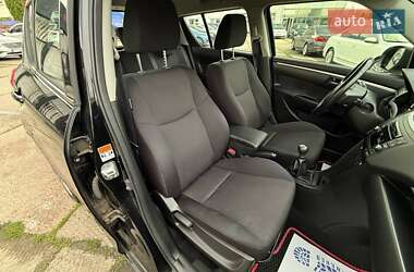Хетчбек Suzuki Swift 2013 в 