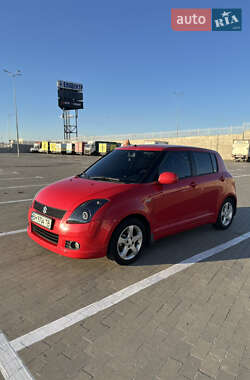 Хэтчбек Suzuki Swift 2007 в 