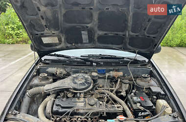 Хэтчбек Suzuki Swift 1990 в 