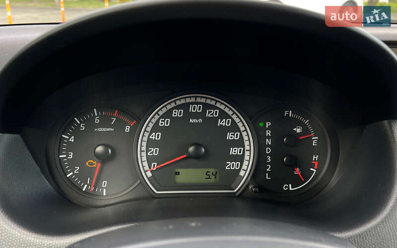 Хэтчбек Suzuki Swift 2007 в Львове