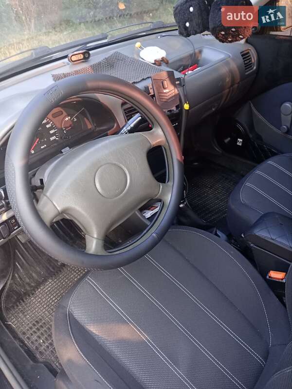 Седан Suzuki Swift 2003 в Харкові фото 8 Седан Suzuki Swift 2003 в Харкові