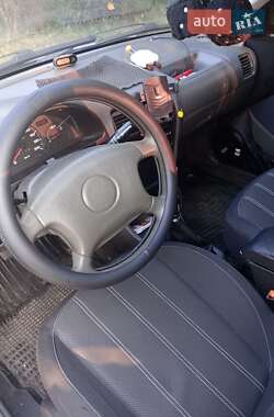 Седан Suzuki Swift 2003 в 