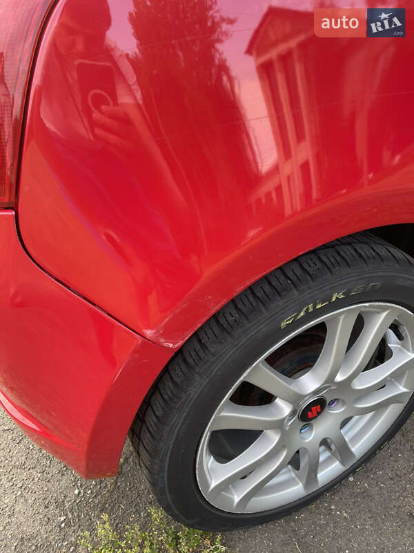 Хетчбек Suzuki Swift 2006 в Києві фото 10 Хетчбек Suzuki Swift 2006 в Києві