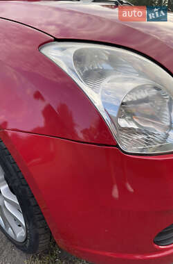 Хэтчбек Suzuki Swift 2006 в 