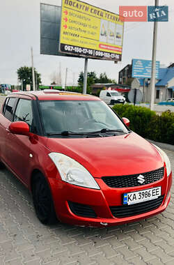 Хэтчбек Suzuki Swift 2012 в 