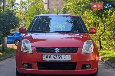 Хэтчбек Suzuki Swift 2007 в 