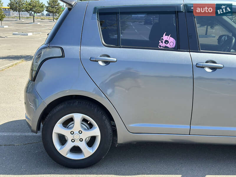 Хэтчбек Suzuki Swift 2007 в Одессе