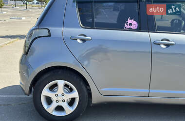 Хэтчбек Suzuki Swift 2007 в 