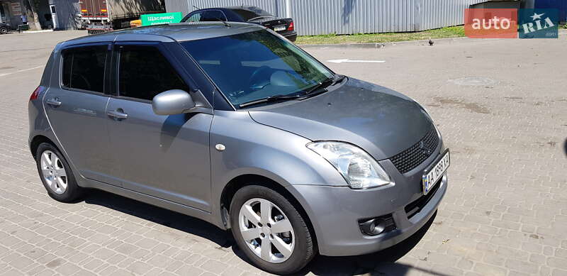 Хэтчбек Suzuki Swift 2008 в Киеве
