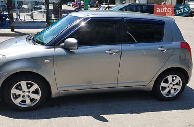 Хэтчбек Suzuki Swift 2008 в Киеве