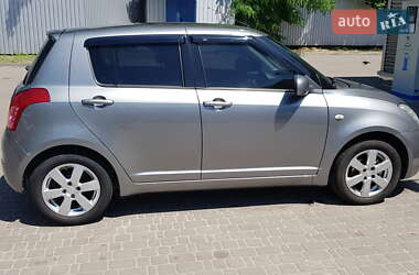 Хэтчбек Suzuki Swift 2008 в 