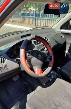 Хэтчбек Suzuki Swift 2005 в 