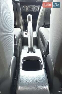 Хэтчбек Suzuki Swift 2012 в 
