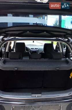 Хэтчбек Suzuki Swift 2012 в 