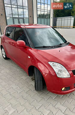 Хэтчбек Suzuki Swift 2007 в 